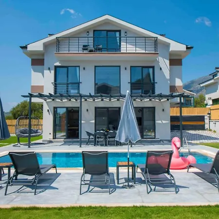 Bahar 3 Oludeniz Luxury * フェティエ