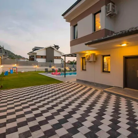 Bahar 3 Oludeniz Luxury * フェティエ