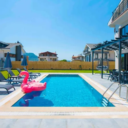 Bahar 3 Oludeniz Luxury * フェティエ