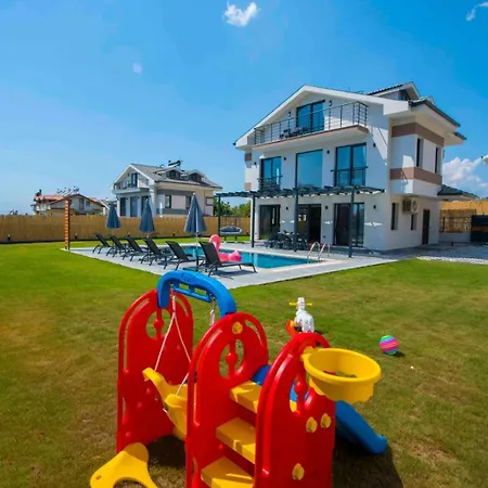 Bahar 3 Oludeniz Luxury * フェティエ
