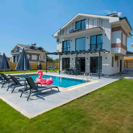 Bahar 3 Oludeniz Luxury フェティエ